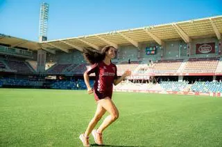 Clara Rivas, a pontevedresa que corre o marcador do Pontevedra CF: «Espero que pensen un pouco en nós»