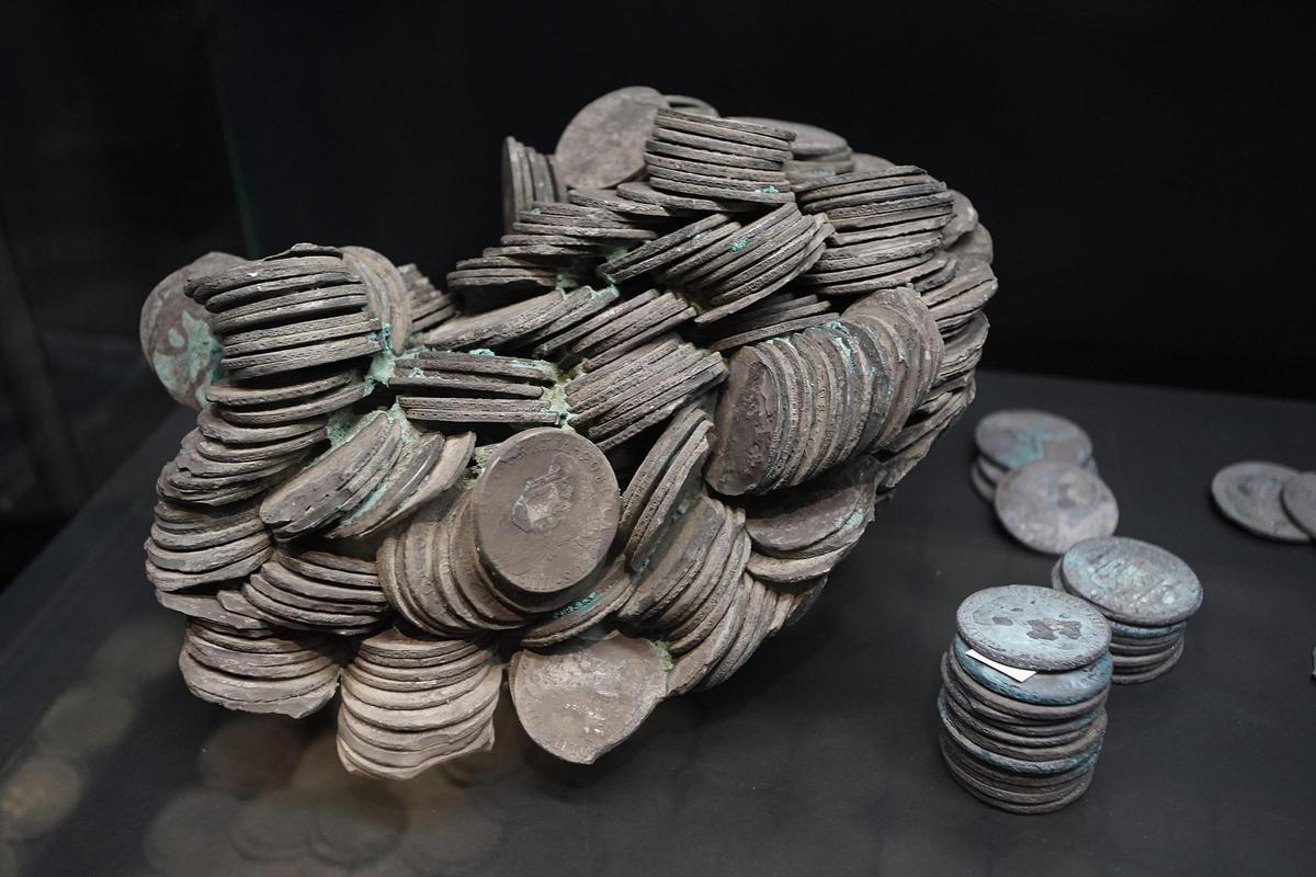 L'exposició 'Naufragis. Arqueologia submergida' s'endinsa en el món de l'arqueologia subaquàtica