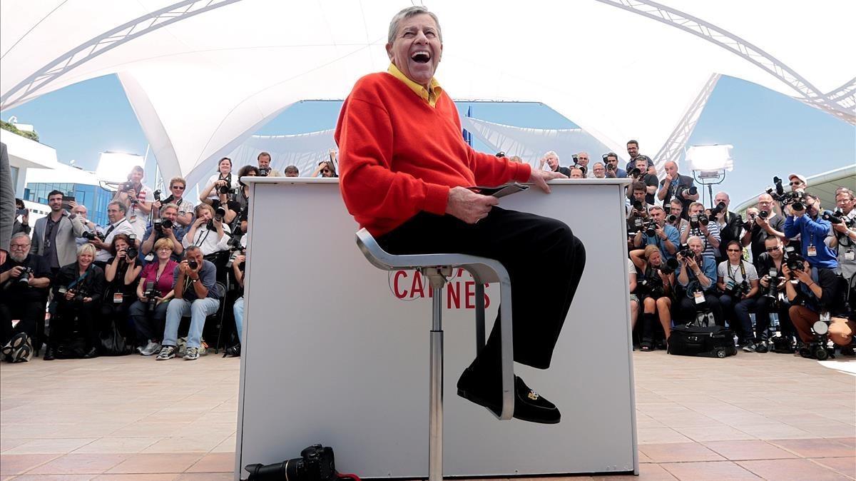 olerin39752943 file photo  cast member jerry lewis poses during a photocall170820220606