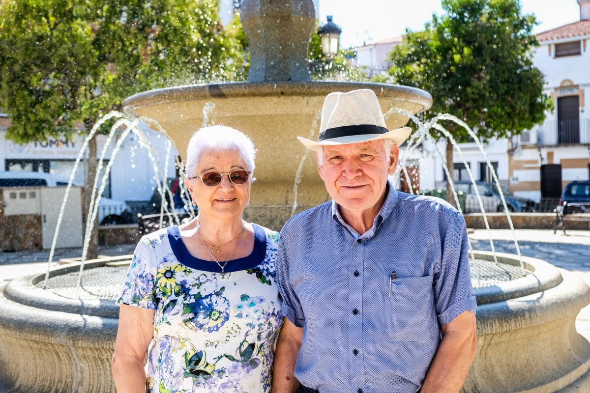 Isabel Madera Bejarano y Fernando Pilo Méndez, alcaldesa y alcalde de honor de las Fiestas de San Miguel en San Vicente de Alcántara.