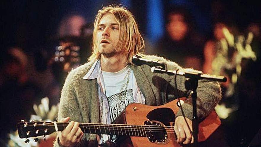 Kurt Cobain, con el jersey.