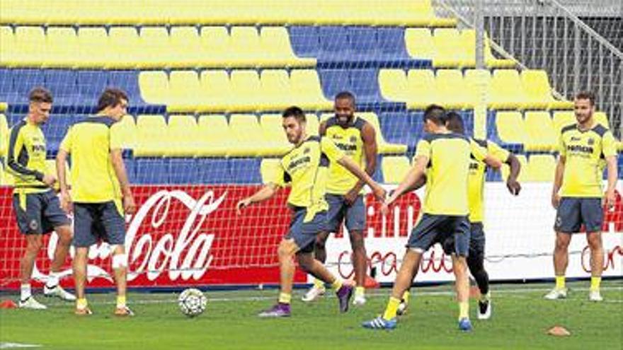 El Villarreal echa el cierre en El Molinón a un año de matrícula