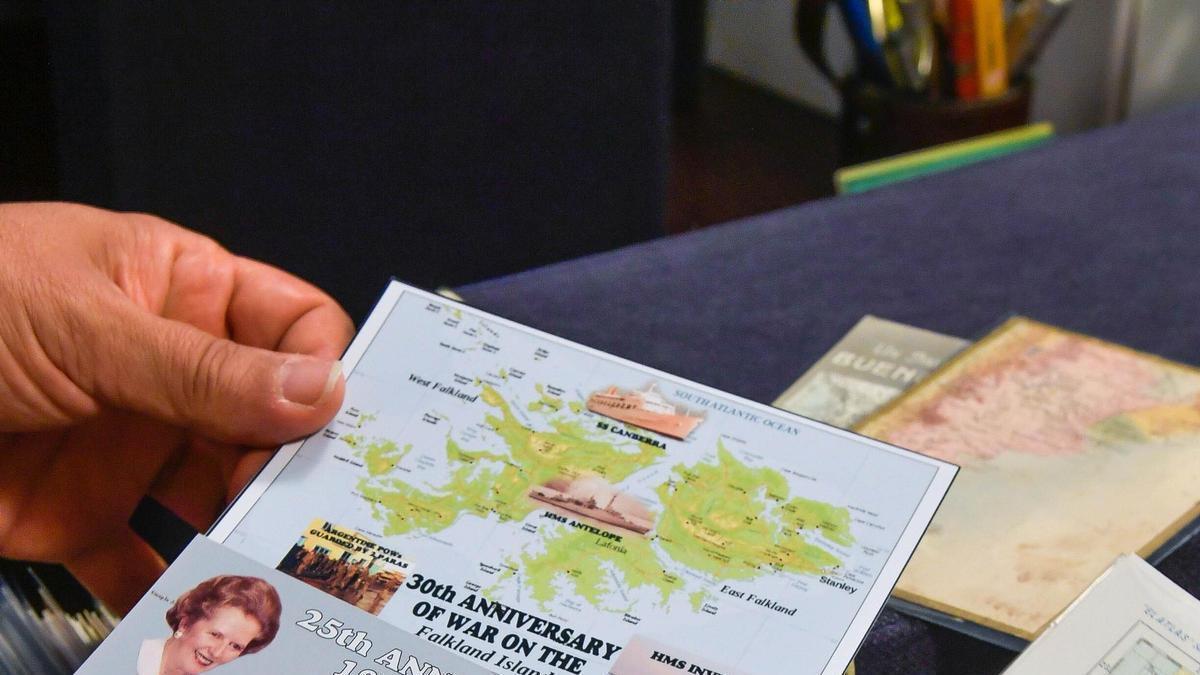 Cartulinas sobre la Guerra de Las Malvinas emitidas por Gran Bretaña.