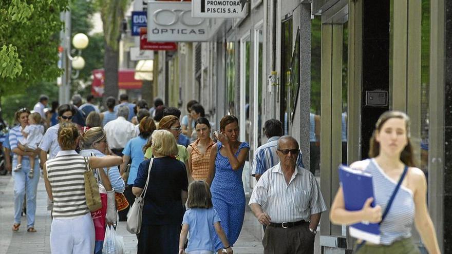 Extremadura pierde más de 6.400 habitantes en un año