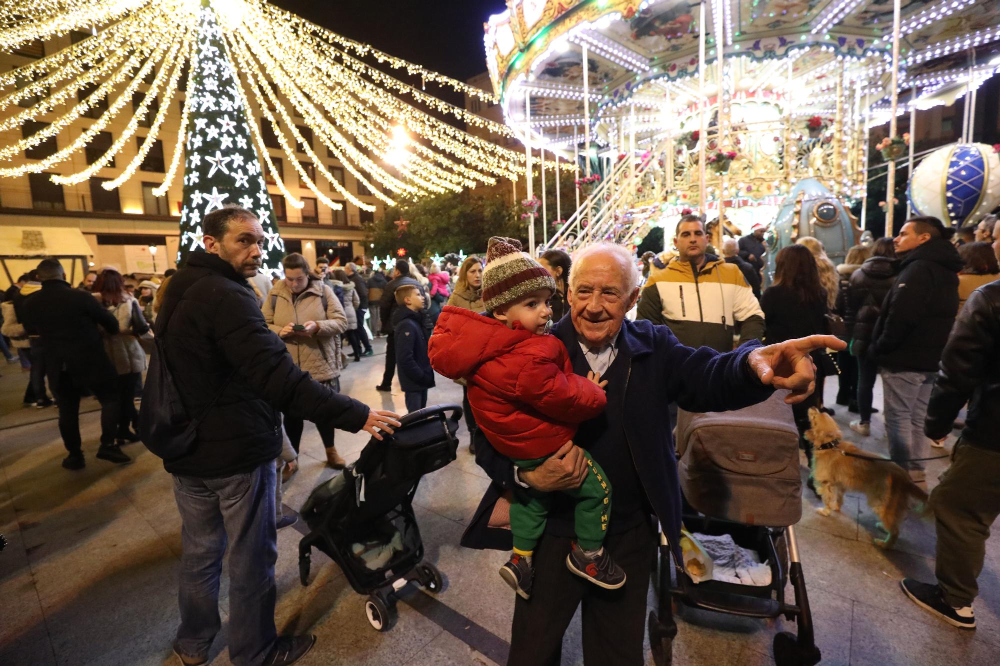 Zaragoza vive la Navidad en la calle