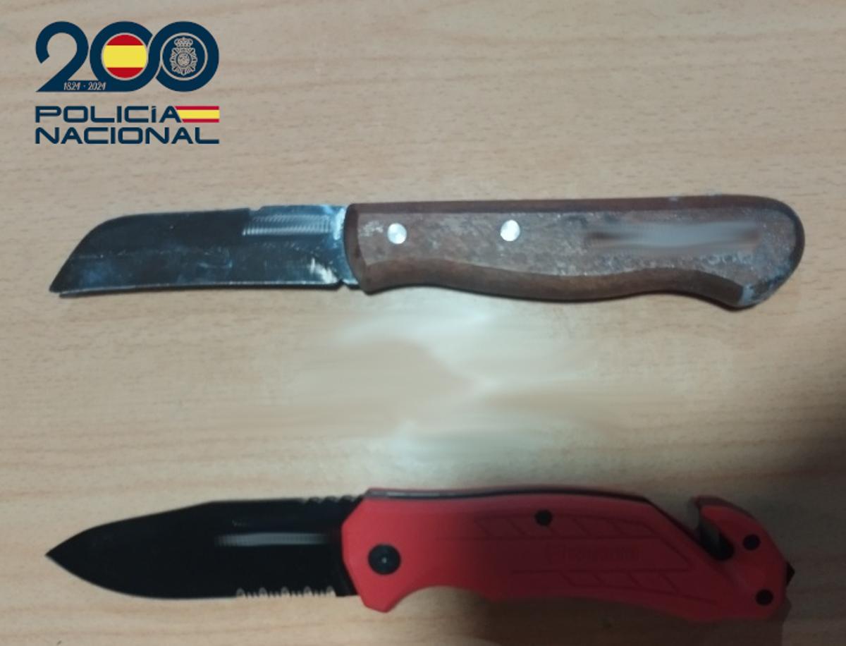 Armas incautadas a los acusados.