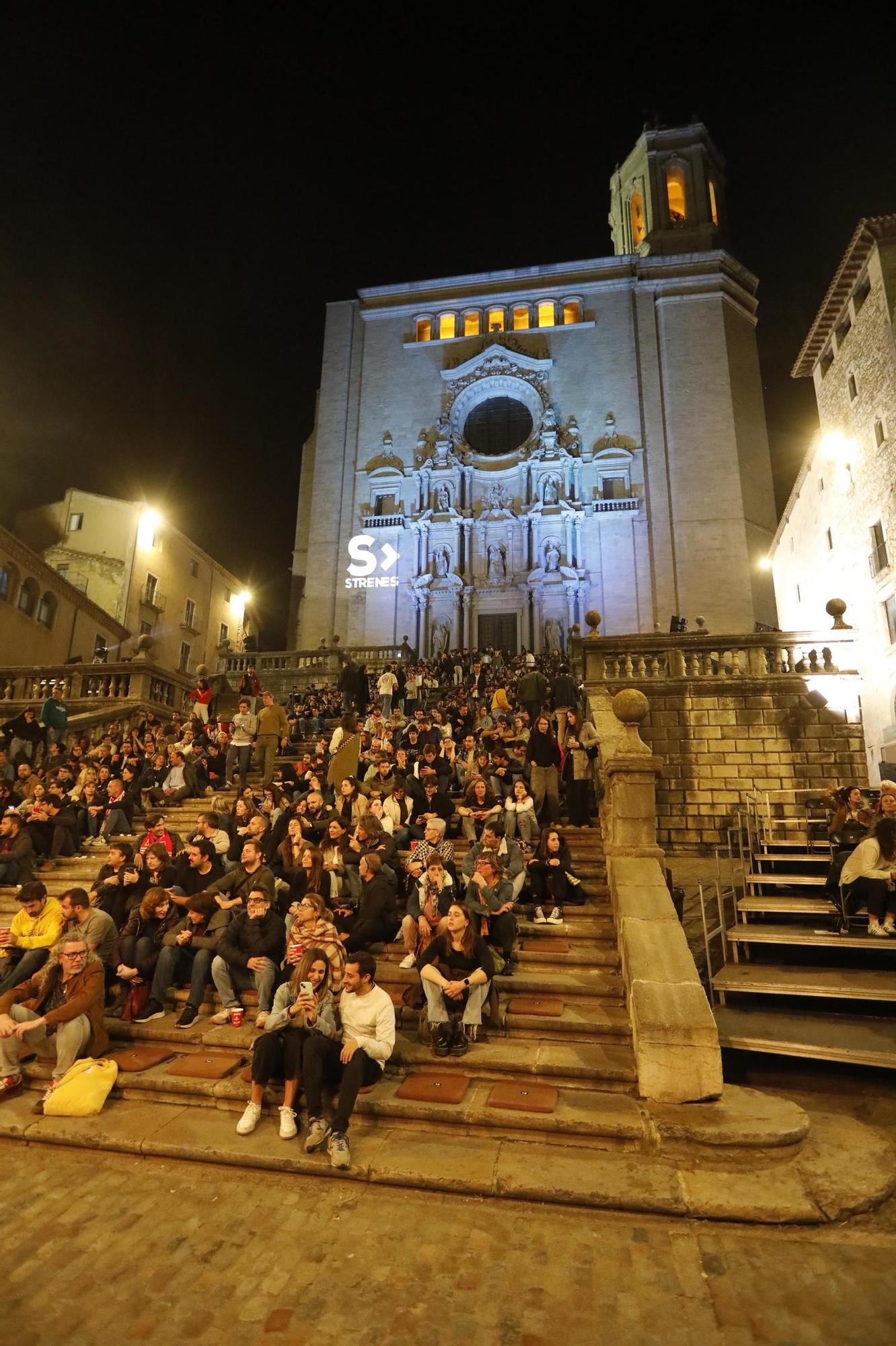Les imatges del concert de Guillem Gisbert a les escales de la catedral de Girona