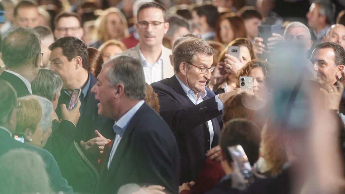 Feijóo dice que la ley del sólo sí es sí es "la chapuza legislativa más intensa de la democracia española".