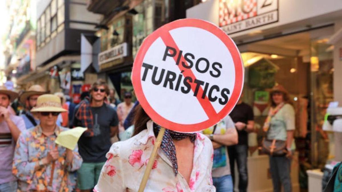 Una protesta contra el alquiler turístico en Palma.