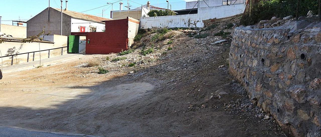 Terrenos en Arneva expropiados en 2010 y que iban a ser destinados a zona verde.  | INFORMACIÓN