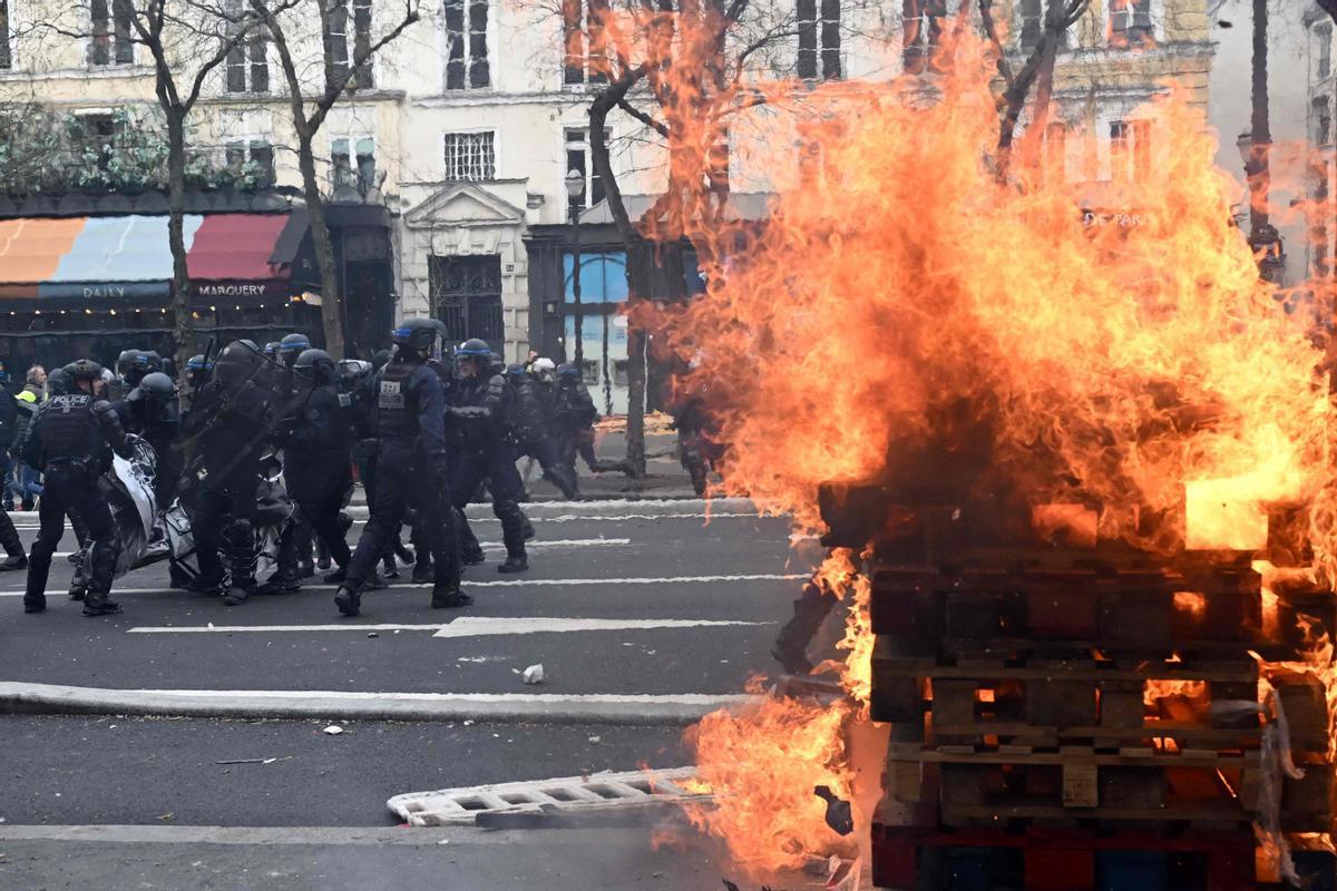 Paros y protestas en Francia por la reforma de las pensiones de Macron