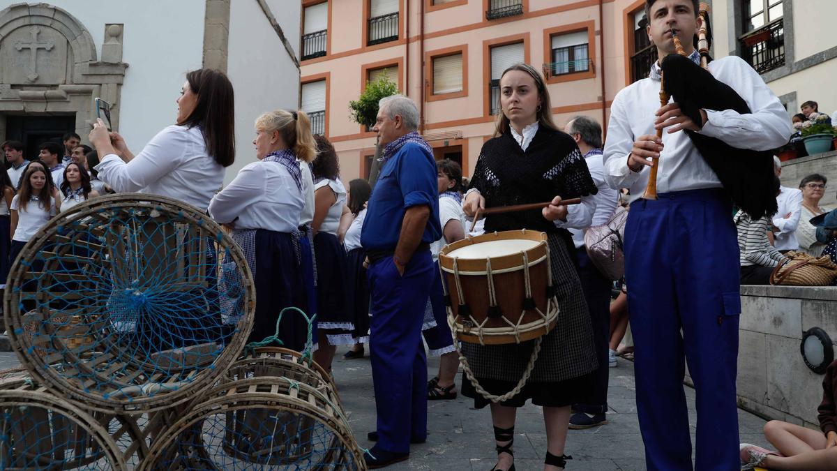 Procesión en Luanco