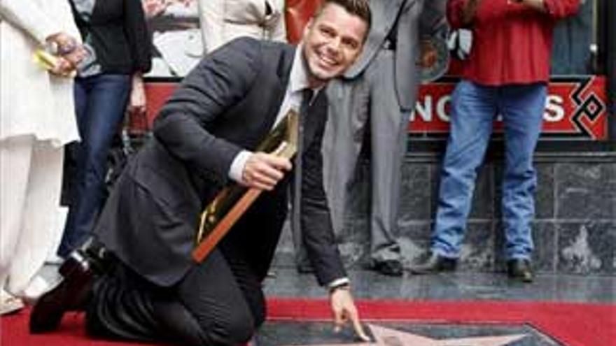 Ricky Martin: El cantante recibe una estrella en el paseo de la fama
