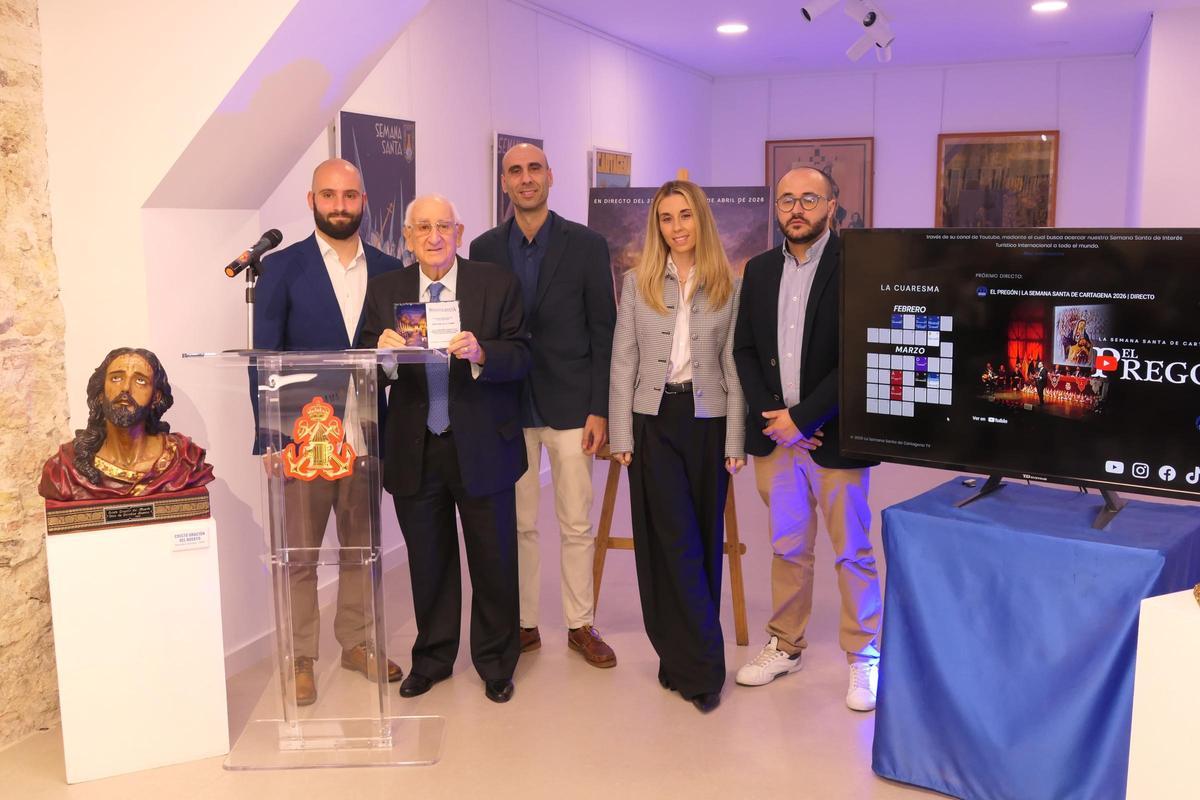 Entrega del premio ‘Alma procesionista’ a José Lillo.