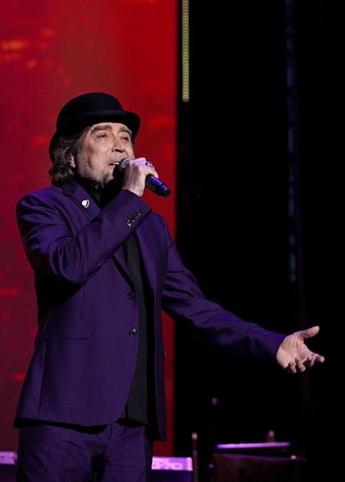 Joaquín Sabina cautiva a más de 6.000 almas en Gijón.