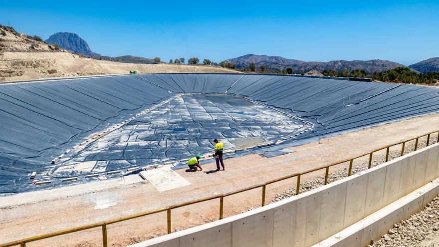 Los regantes de Relleu dispondrán de un embalse para regular el riego en más de 300 hectáreas