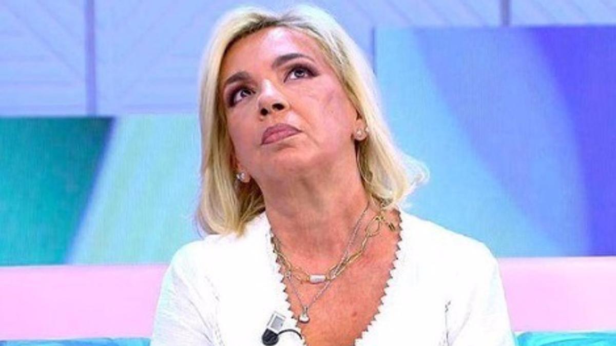 Carmen Borrego, ansiosa por ejercer de abuela