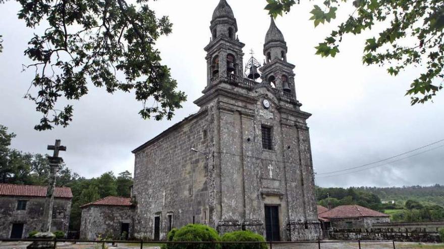 Imagen de la iglesia de Codeseda. // Bernabé/Luismy