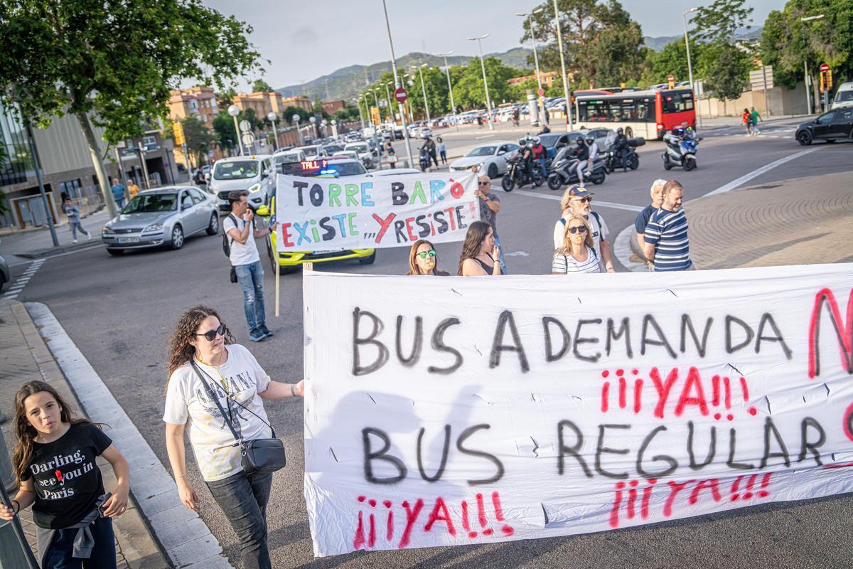 Vecinos de Torre Baró retoman la lucha de El 47 y exigen acabar con los retrasos del bus a demanda