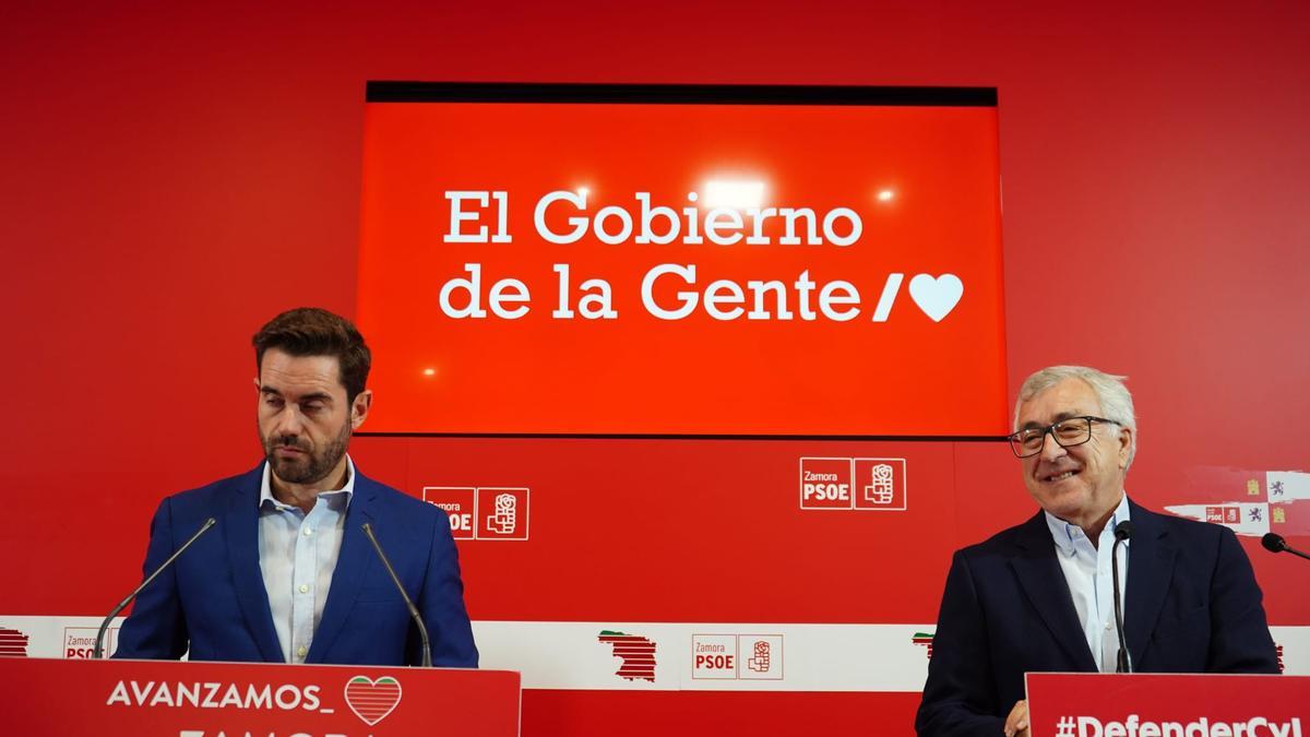 Antidio Fagúndez y José Fernández Blanco, en la sede del PSOE de Zamora