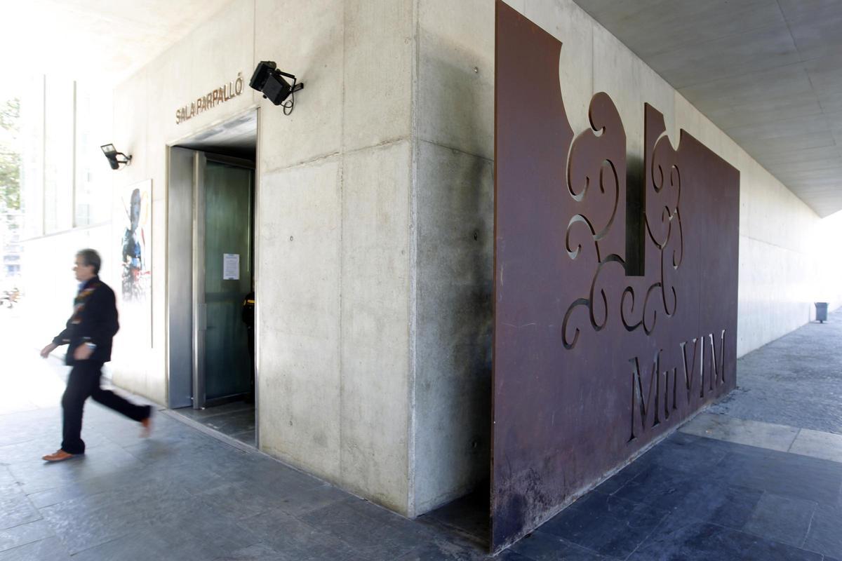 Exterior de la Sala Parpalló en el MuVIM.