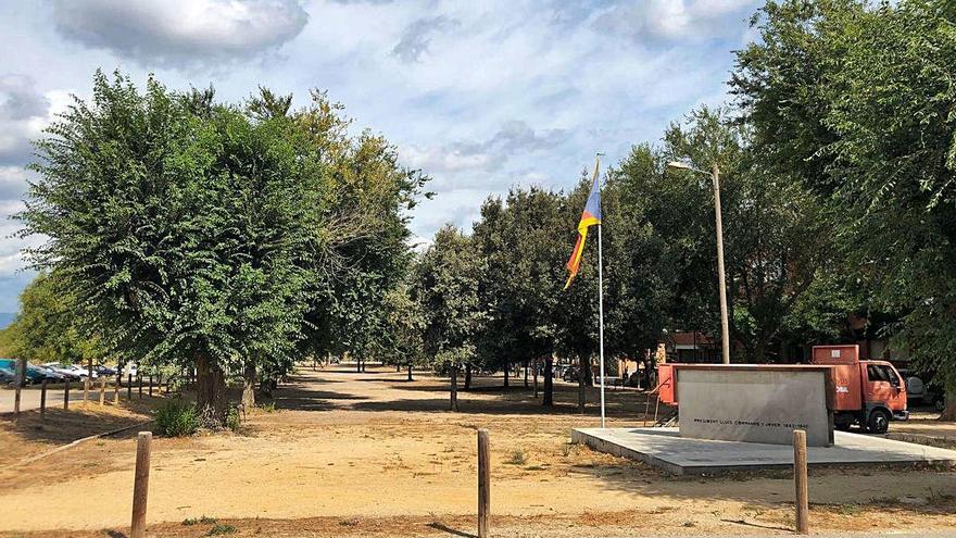 L&#039;entorn al monument a Lluís Companys.