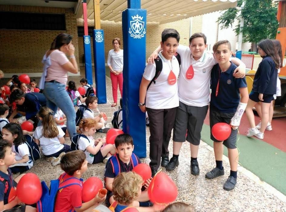 Campaña pro donación de sangre en el colegio Pureza de María-Cid de València.