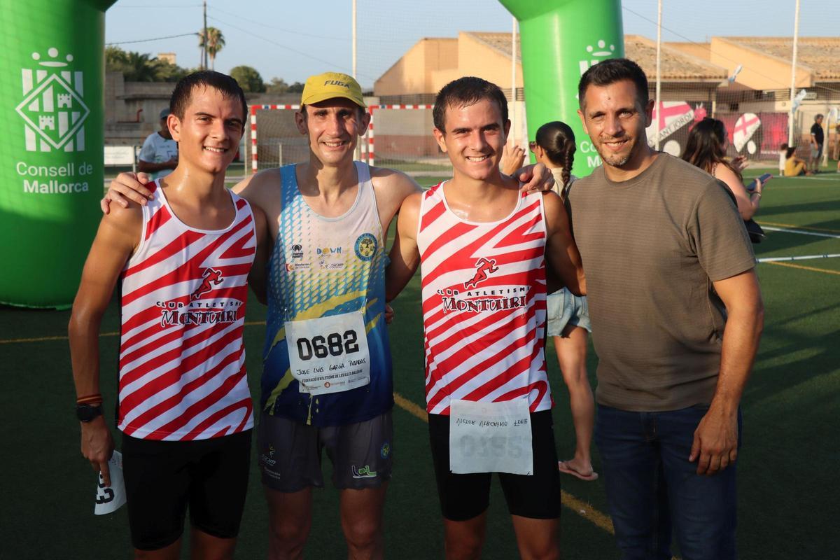 García Pujadas y los hermanos Vizcaíno, tras la carrera de Sant Jordi
