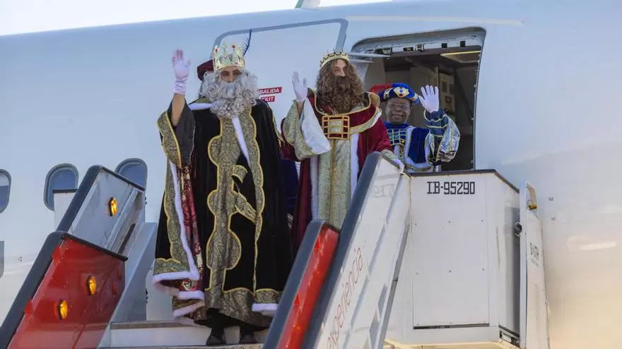 Los Reyes Magos aterrizan en Santiago