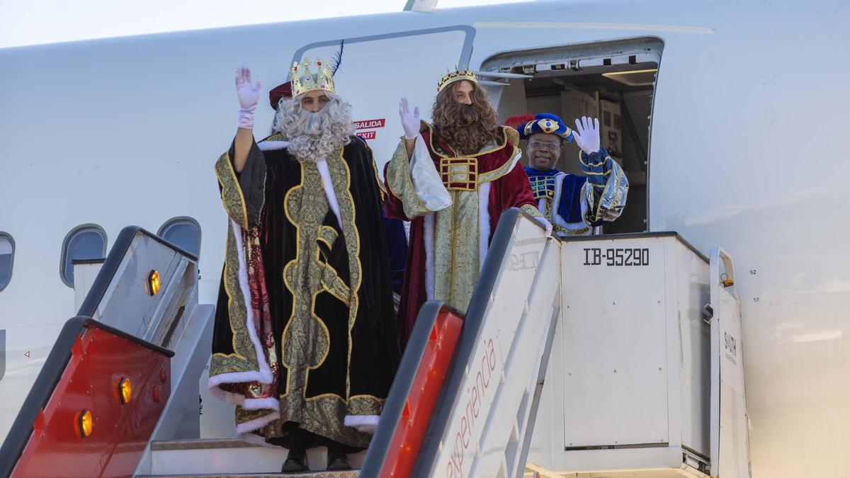 Los Reyes Magos aterrizan en Santiago