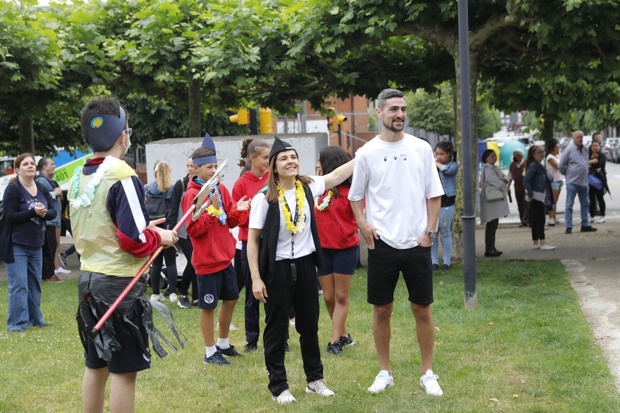 EN IMÁGENES: Así fue la recreación del Descenso del Sella con los alumnos de infantil del colegio San Miguel en Gijón