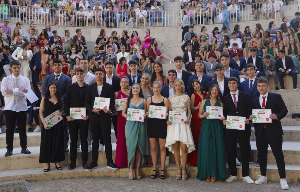 Graduación del IES Cloe del Moro en el Teatro Romano de Sagunt.