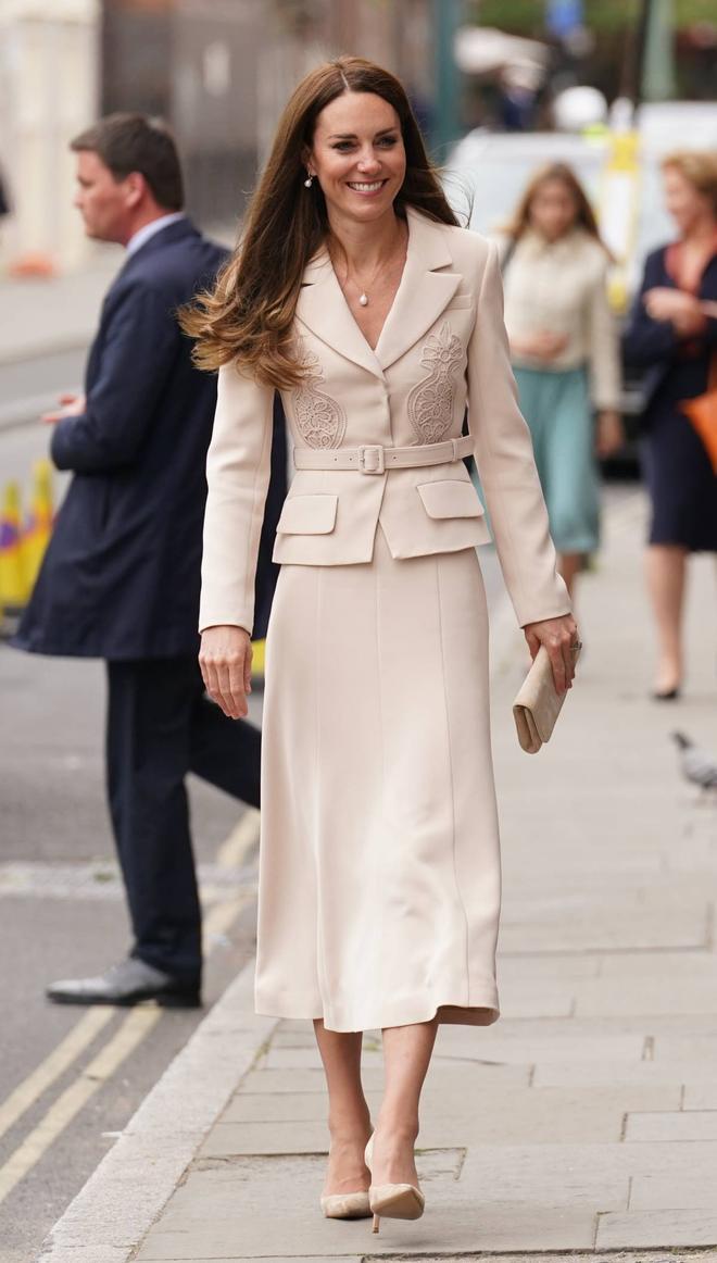 Kate Middleton con un conjunto de Self-Portrait