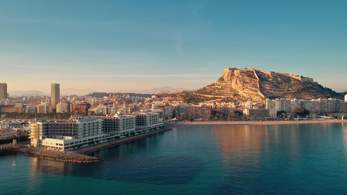 Visita Alicante. No habrá rincón de la ciudad que no quieras fotografiar.