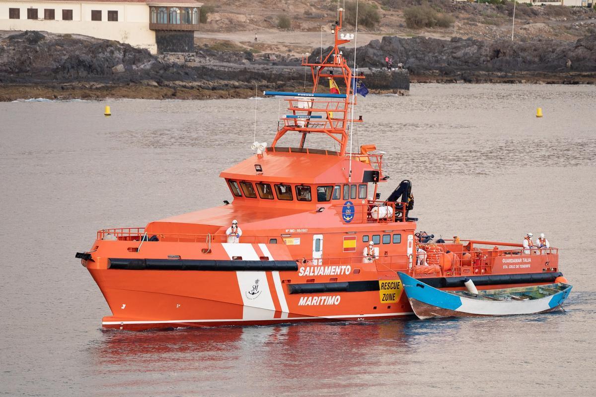 Llegada de los cadáveres migrantes fallecidos cerca de El Hierro (28/04/21)
