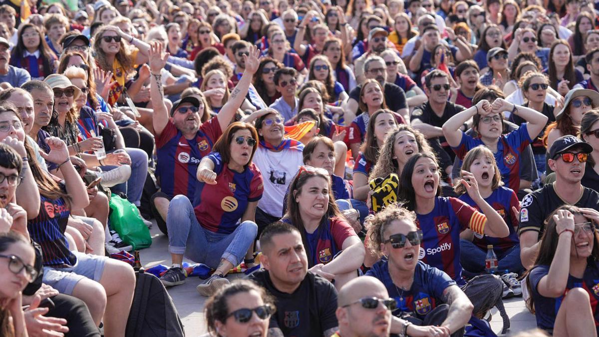 Ambiente en Barcelona por la  final de la Champions femenina Barça-Arsenal