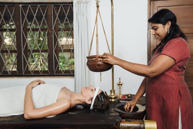 Cura de Ayurveda, India