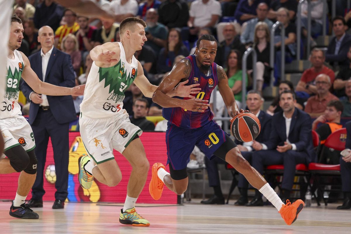 Kevin Punter intenta una penetración.