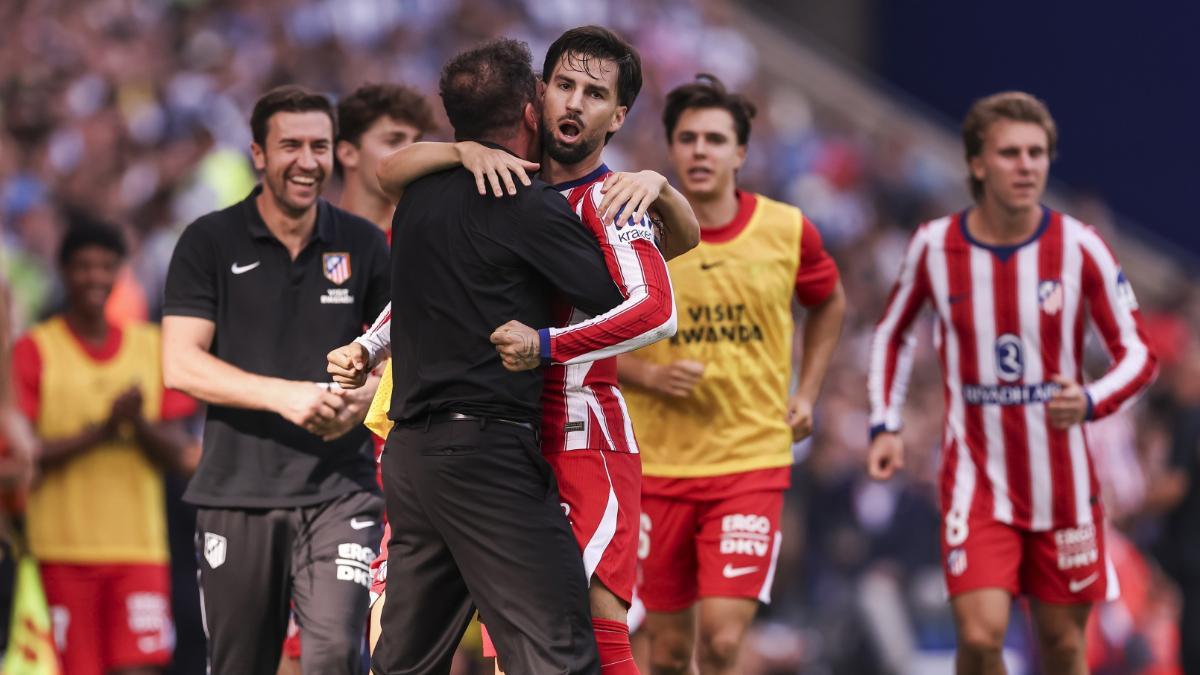 Baena celebró con Simeone el único tanto del partido