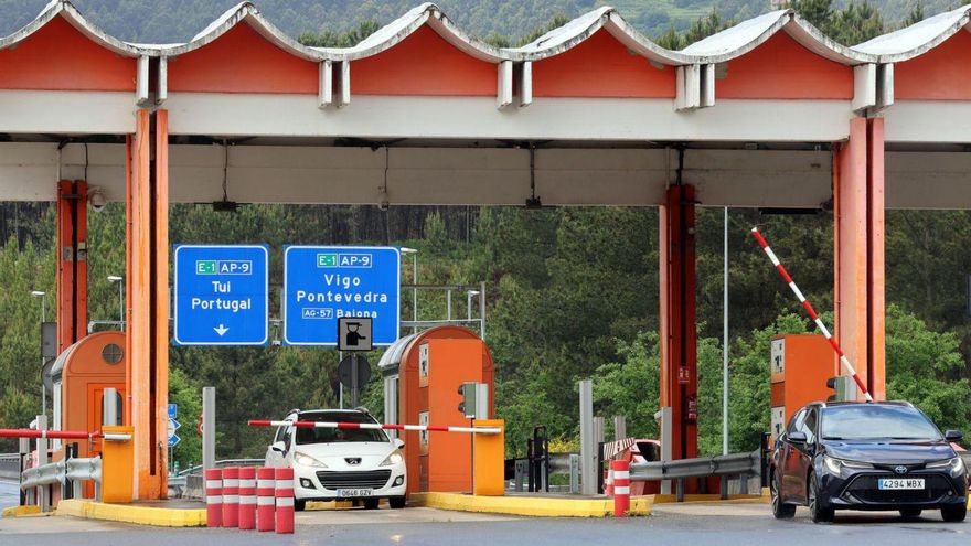 Cabinas de peaje en la autopista AP-9.