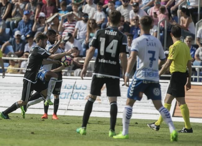 02/04/2017 DEPORTES  fútbol segunda división  temporada 2016-2917 16/17  CD Tenerife Oviedo estadio Heliodoro Rodríguez López