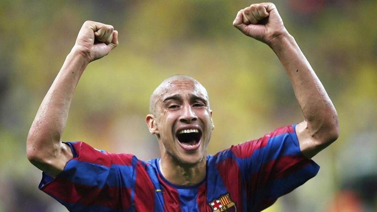 zentauroepp4522315 barcelona s swedish forward henrik larsson celebrates after 190115183914