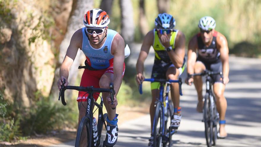 El Triatlón de Portmán regresa por la puerta grande