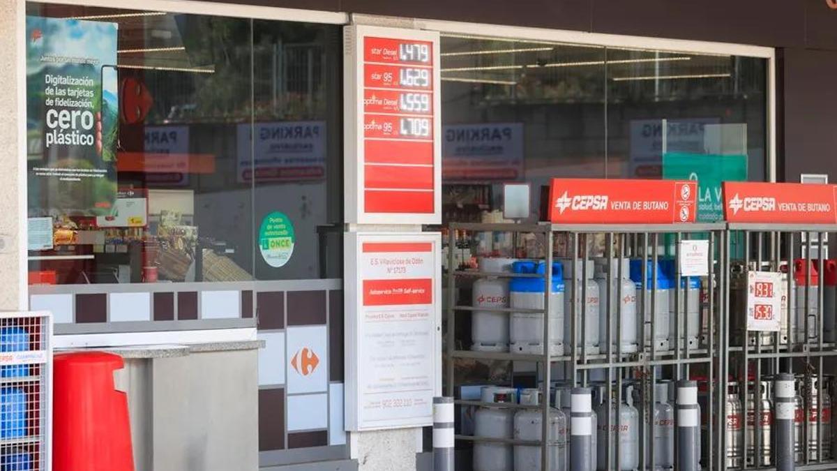 Revisa los precios de la gasolina y el diesel el día de hoy.