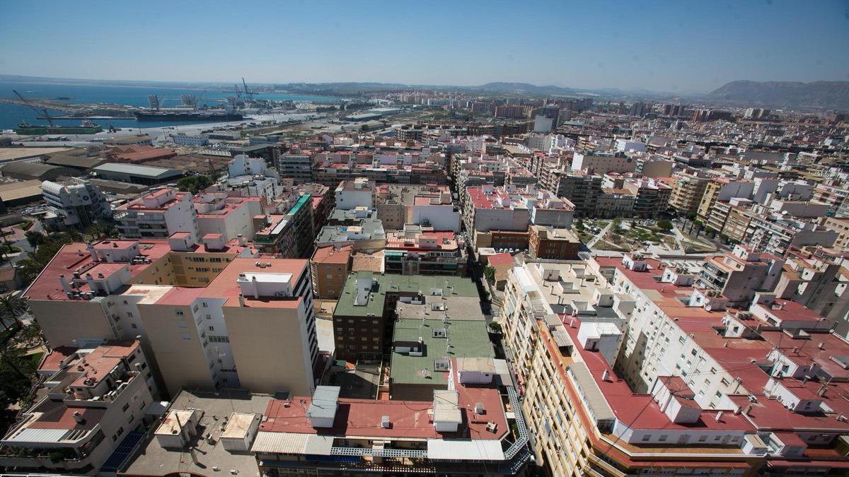 La cuenta atrás del alquiler en Alicante: mudanzas forzosas ante aumentos impagables
