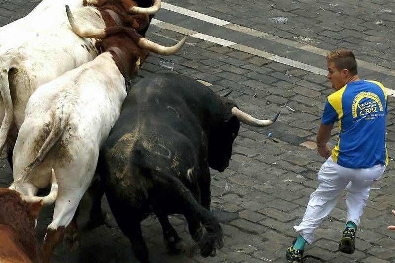 Fotogalería: 6º encierro de los Sanfermines 2013