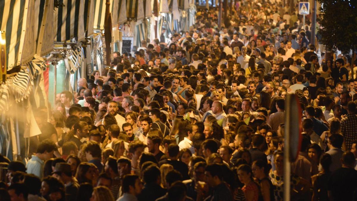 La Velá de Santa Ana podría ser declarada Fiesta Grande de Sevilla. / Manuel Gómez