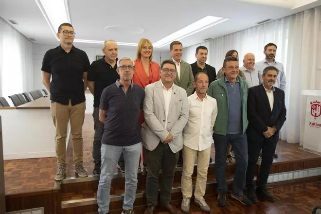 Acto de agradecimiento al personal que ha finalizado su etapa laboral en el ayuntamiento de Xàtiva