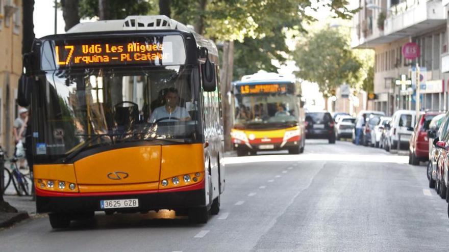 Abacus «alliberarà» 200 llibres als autobusos de Girona