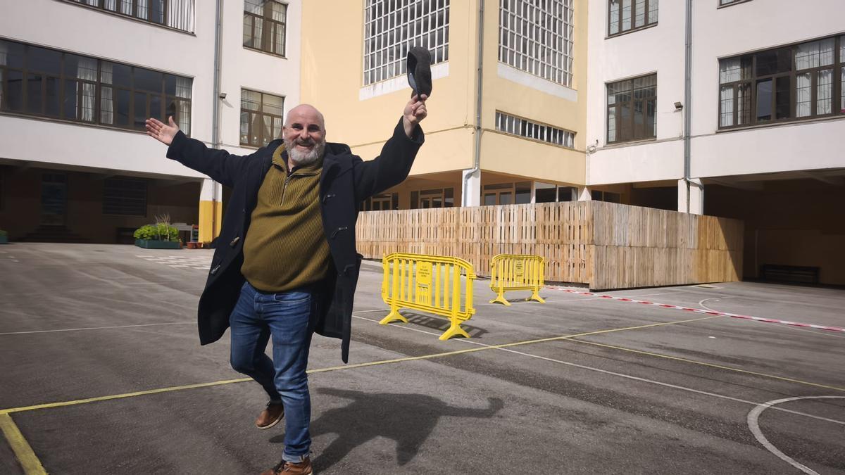 Carlos Mesa, actor: "Las Escuelas Blancas siempre fueron un lugar especial para mí, recuerdo cuando las pintaron de azul y nos llamaban los pitufos"